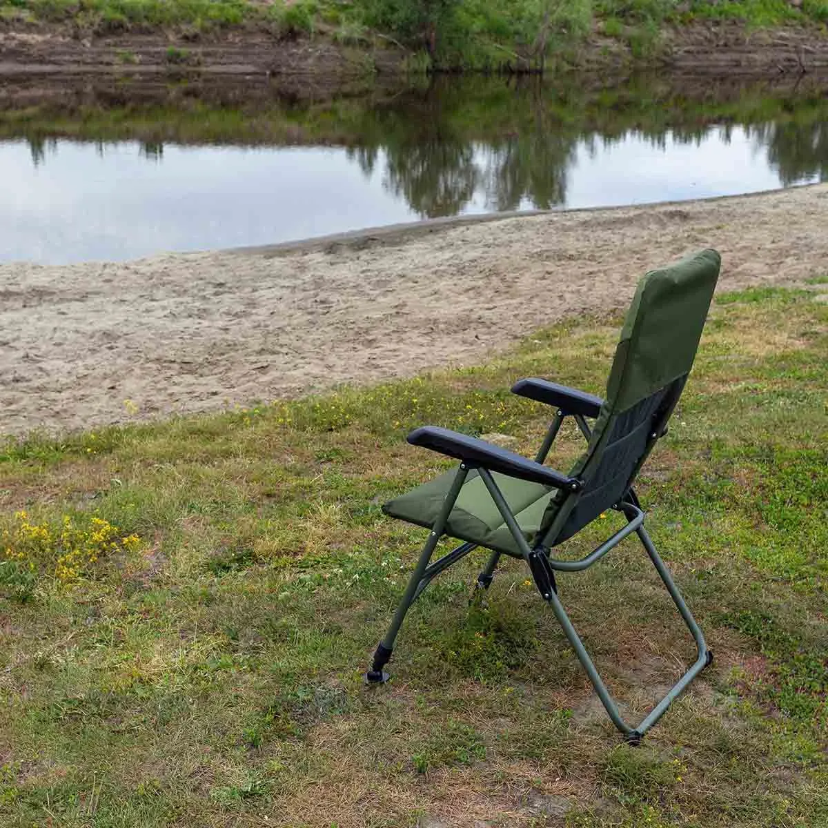 Big Camouflage Steel Carp Fishing Armchair