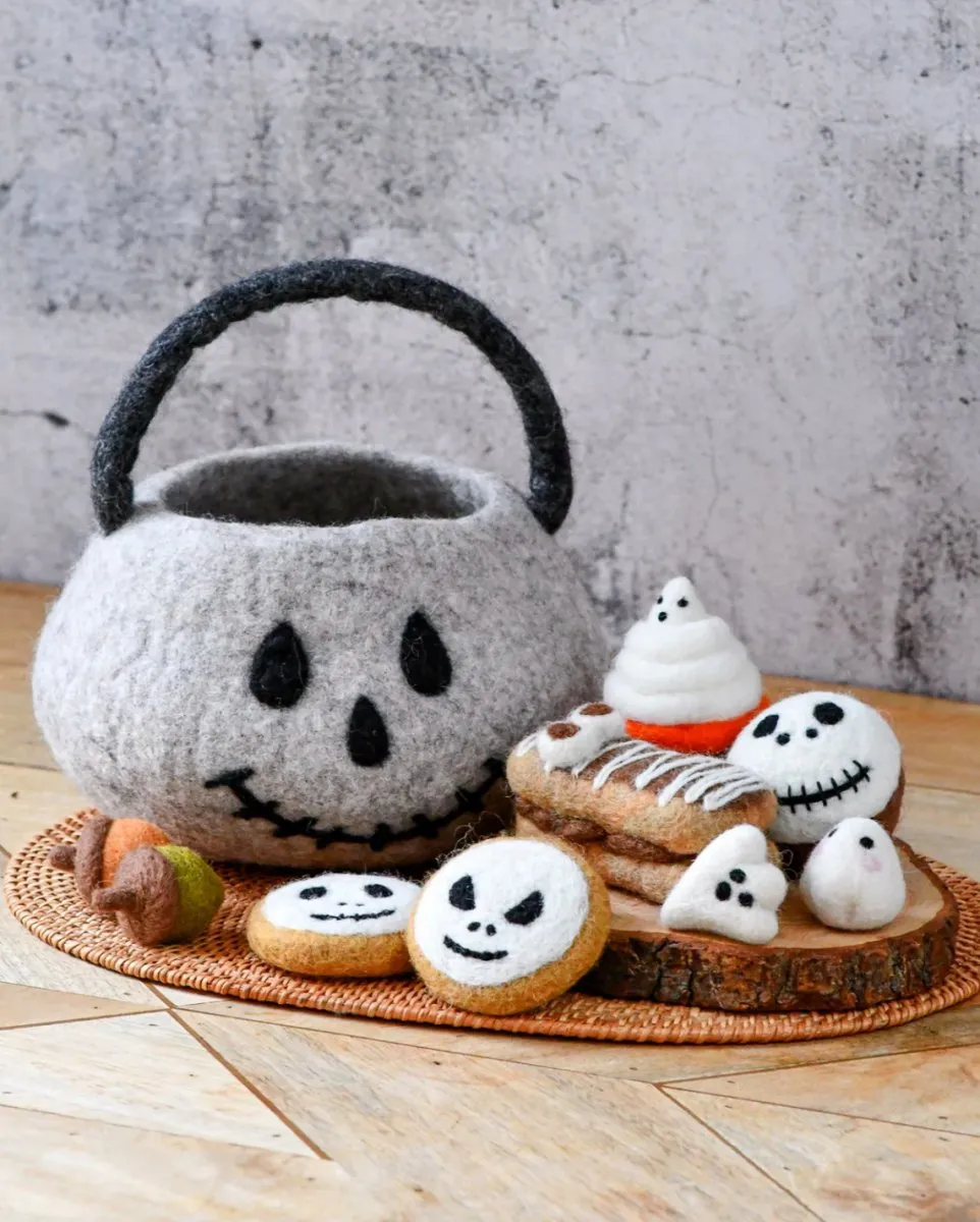 Felt Spooky Ghost (Trick or Treat) Grazing Set - Tara Treasures