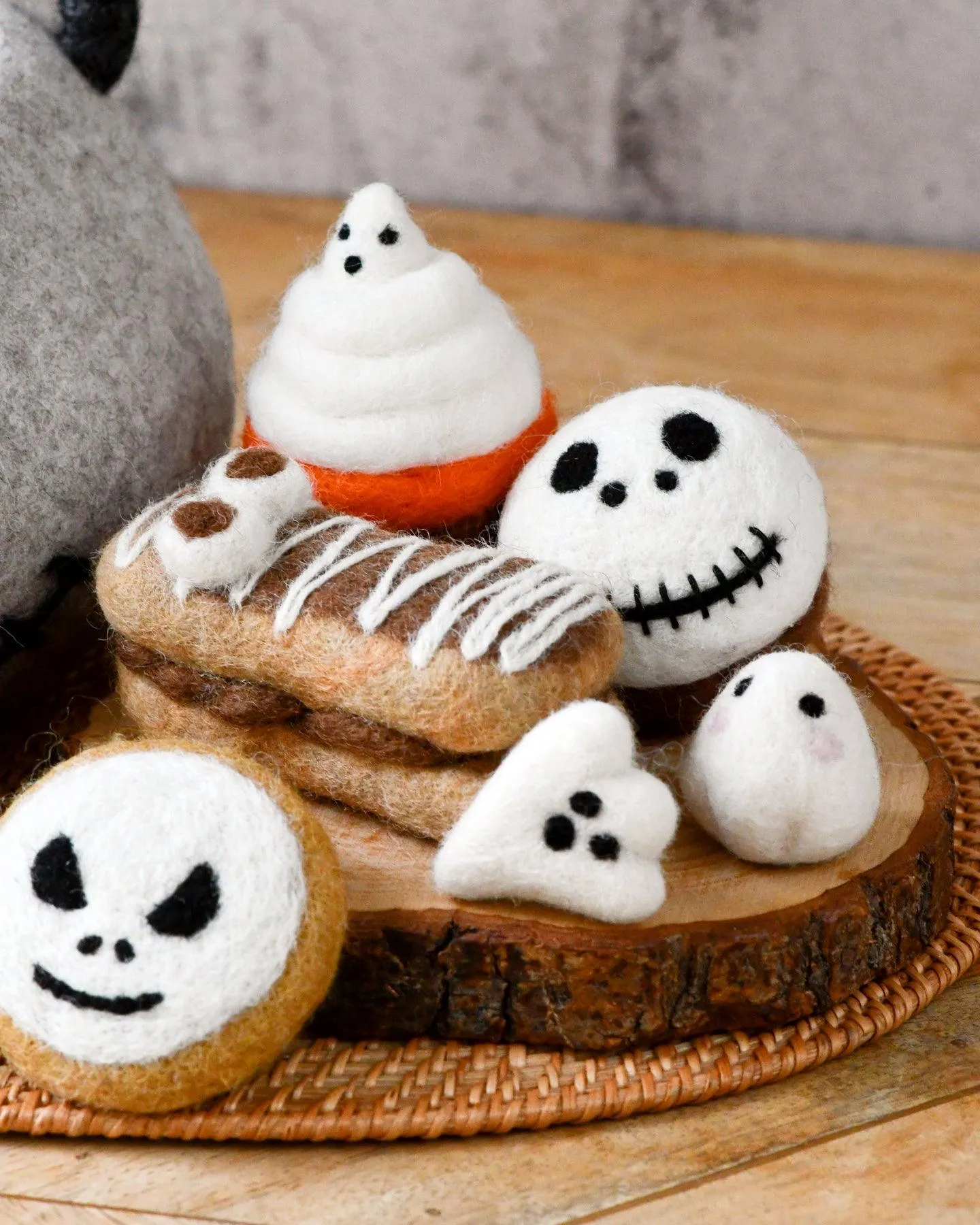 Felt Spooky Ghost (Trick-Or-Treat) Grazing Set