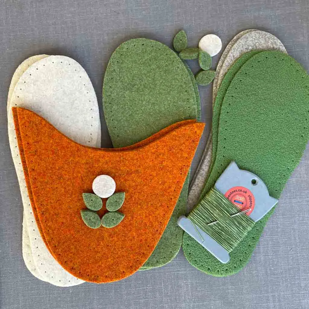 Flora Felt Slipper Kit