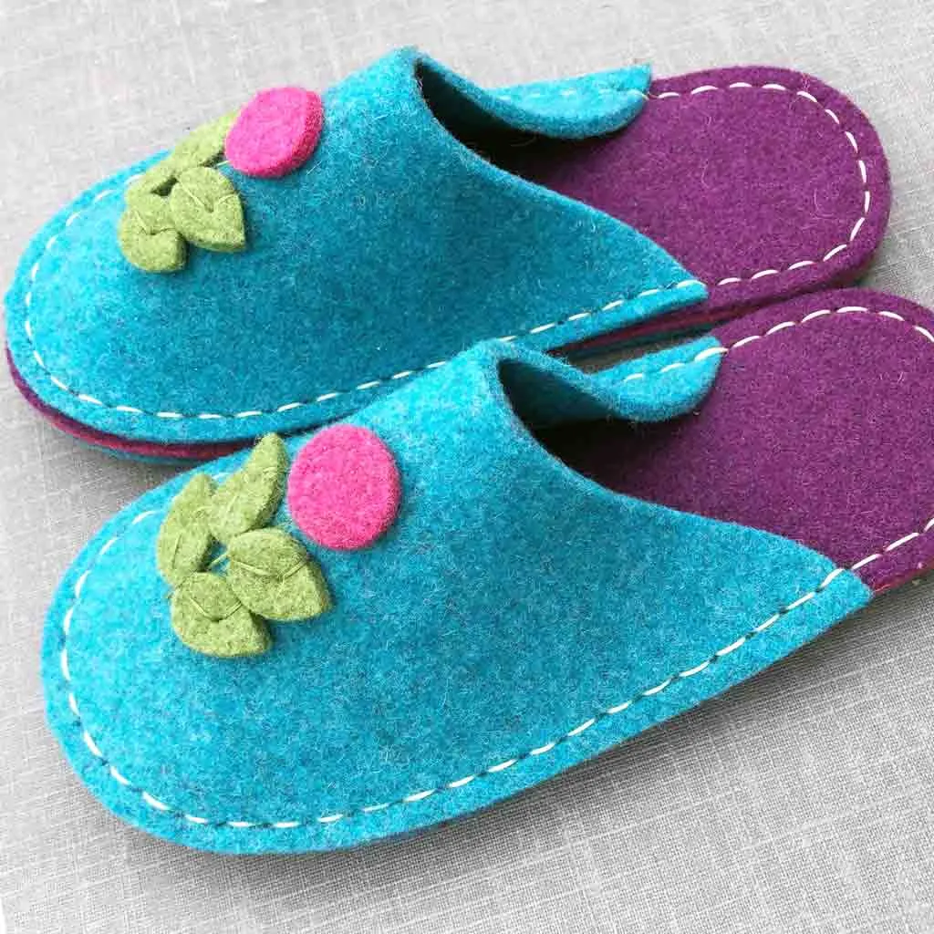 Flora Felt Slipper Kit