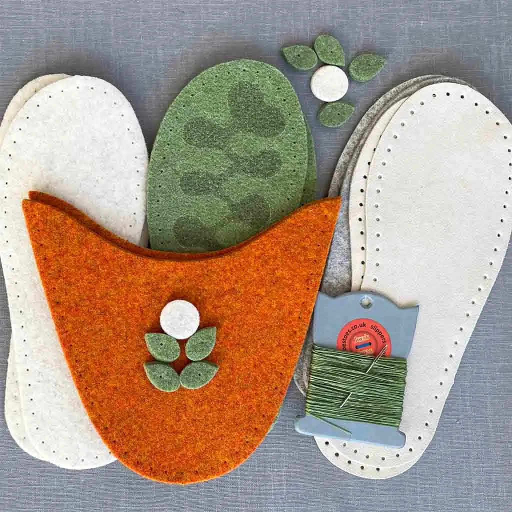 Flora Felt Slipper Kit