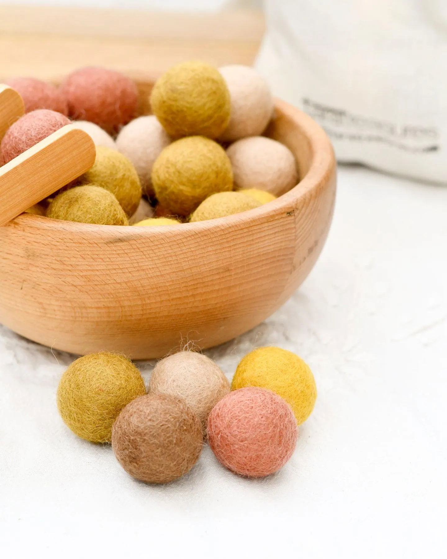 Wool Felt Balls in a Pouch - Earthy Colours 3cm 30 balls