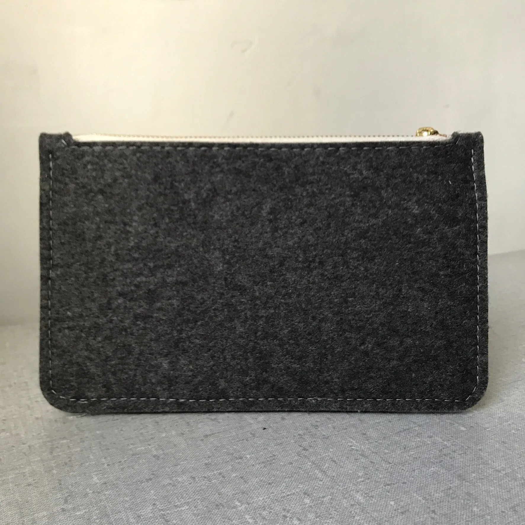 wool felt zipper pouch | Torba | wol rits etui